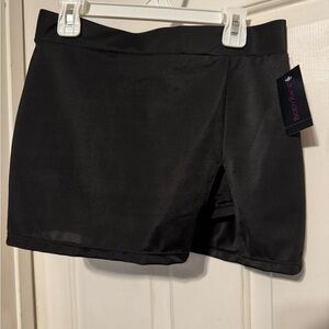 Black Women's Shorts new gymnastics cheer size medium